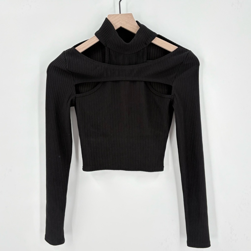 Maniere De Voire Black Ribbed Long Sleeve‎ Cut Out Mock Nect Top Black Size 4